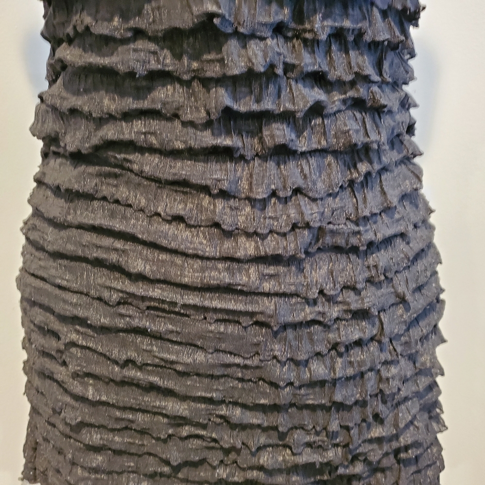 Ruffled Racerback top - Picture 3 of 7